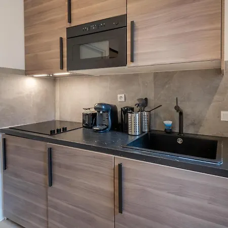 Contemporain Republique - Temple Апартаменты *